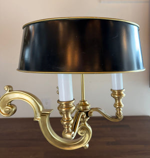 Elegant High Quality Cast Brass 1970s Champman Double Arm Georgian Revival Fixture with Black and Brass Tole Shades