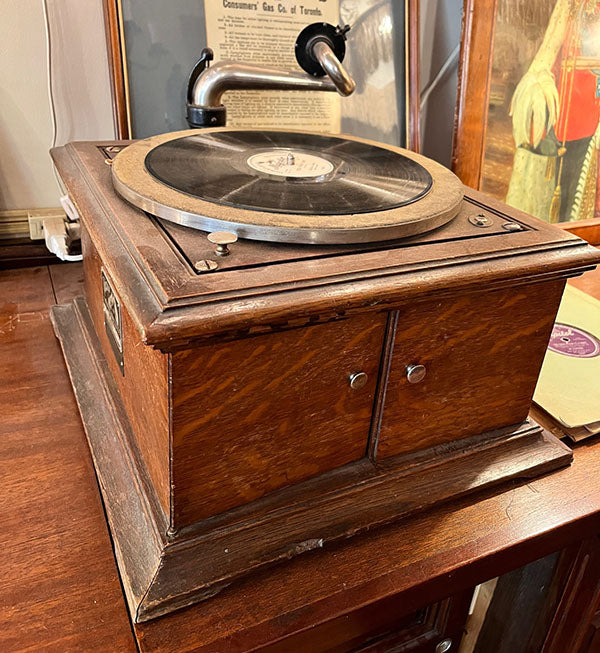 Antique Early 1900s Victrola